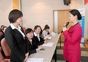 “凝心聚力、團(tuán)結(jié)奮進(jìn)”2013年綠之韻集團(tuán)員工拓展訓(xùn)練營成功舉行