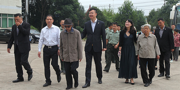 歡度國慶，共迎重陽——湖南省軍區(qū)東湖干休所老紅軍、老干部蒞臨綠之韻觀摩指導(dǎo)