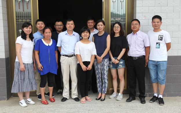 “夢想照進現(xiàn)實”綠之韻公益行動——幫堅韌女孩圓大學夢